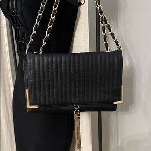 Bebe Black Kyla quilted chain crossbody shoulder gold tone tassel purse bag